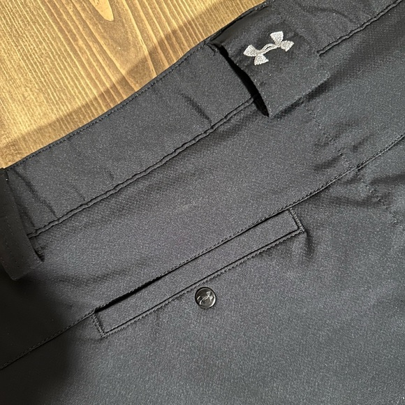 Under Armour golf skort - Picture 2 of 7